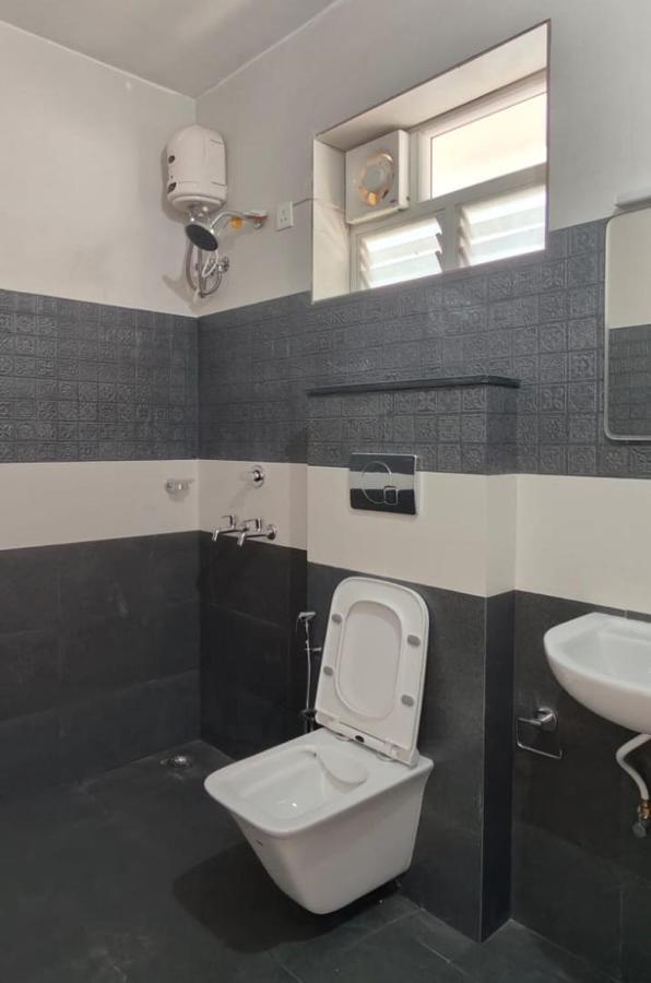 Hobiz Serviced Apartments Chalakuzhy Nr Medical College Trivandrum Thiruvananthapuram Exterior photo