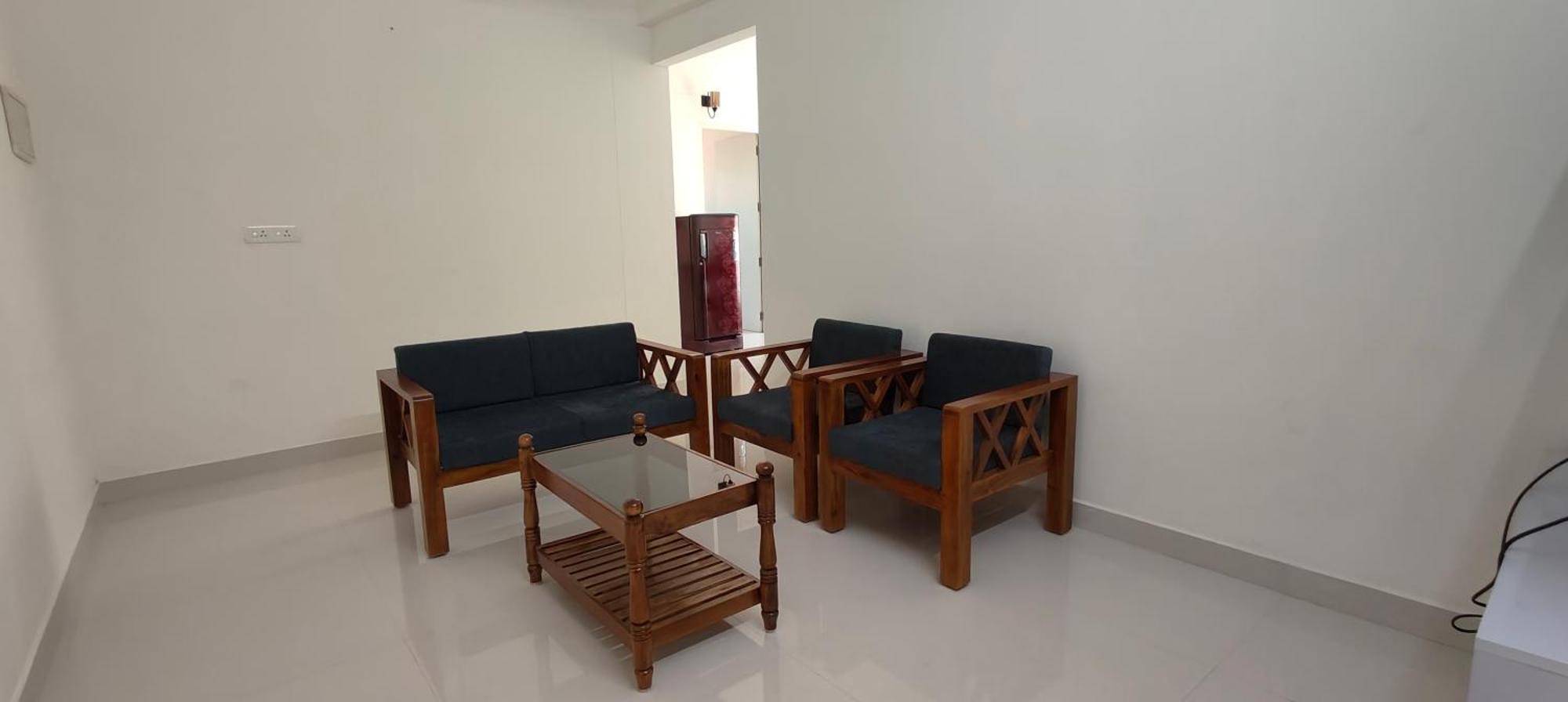Hobiz Serviced Apartments Chalakuzhy Nr Medical College Trivandrum Thiruvananthapuram Exterior photo