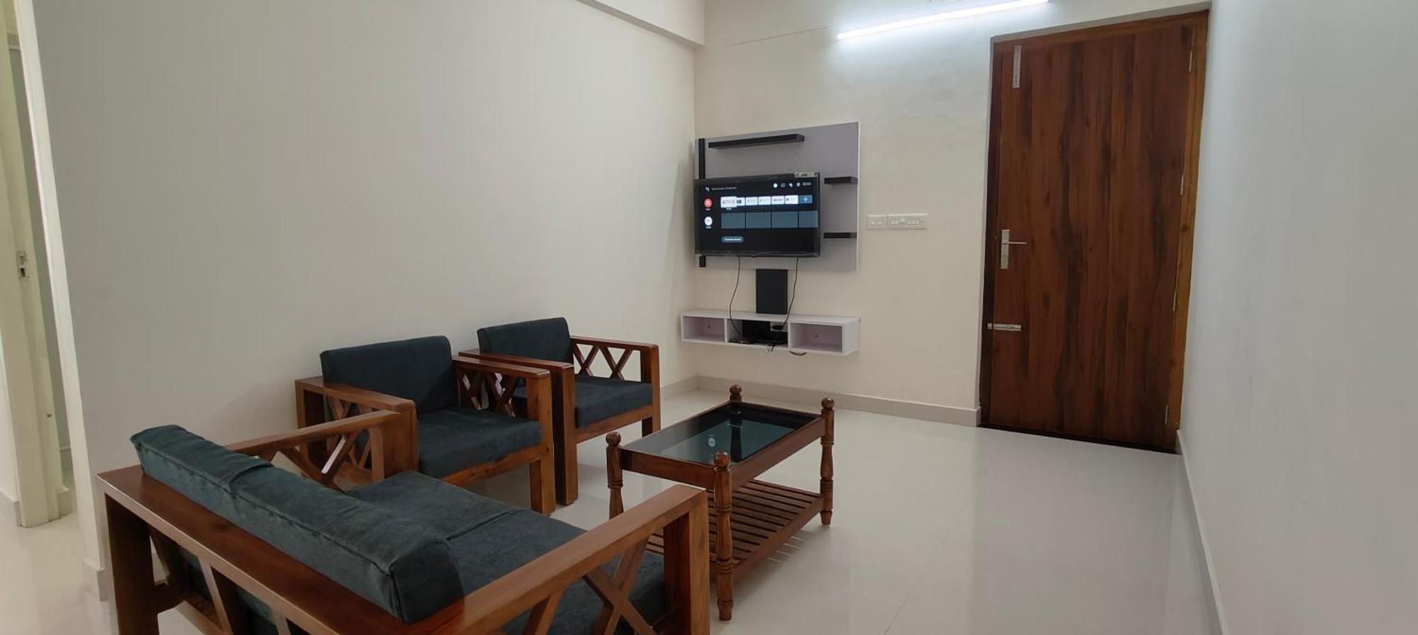 Hobiz Serviced Apartments Chalakuzhy Nr Medical College Trivandrum Thiruvananthapuram Exterior photo